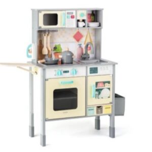 מטבח ענק מעץ